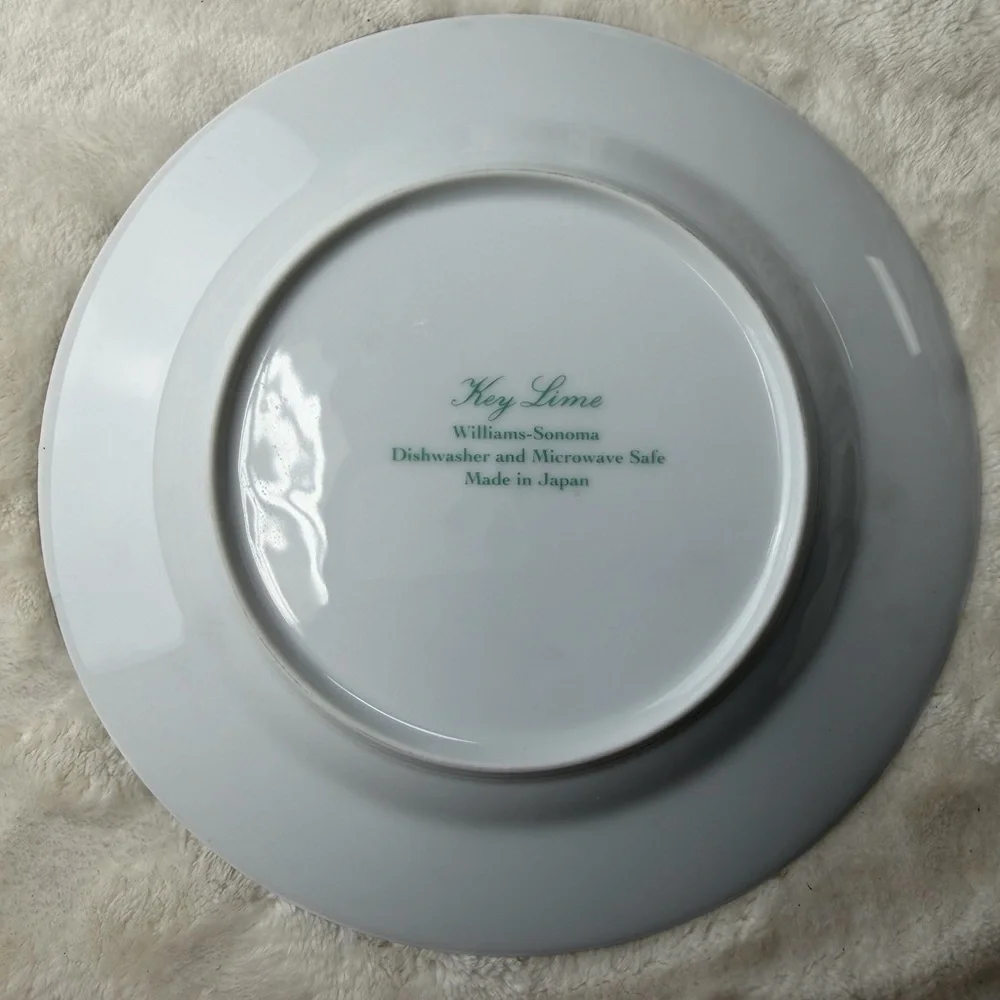 Williams Sonoma Key Lime Plate Salad Dessert 7.75 inches